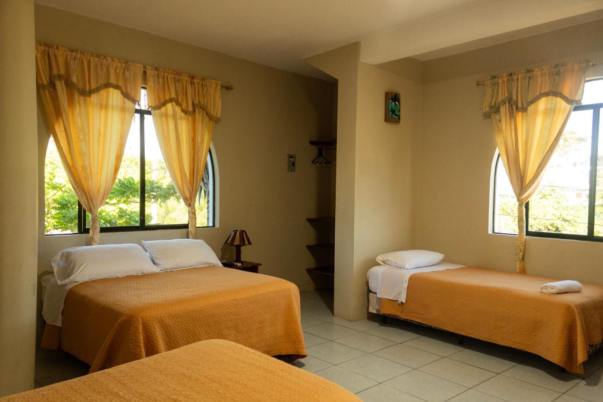 Hotel Casa De Nelly Puerto Baquerizo Moreno Exteriér fotografie